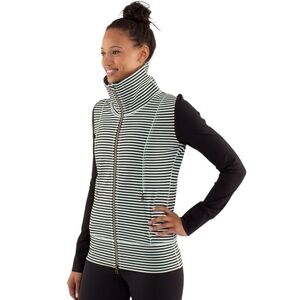 Lululemon Daily Yoga Jacket Classic Stripe Mint Moment Black 6 EUC